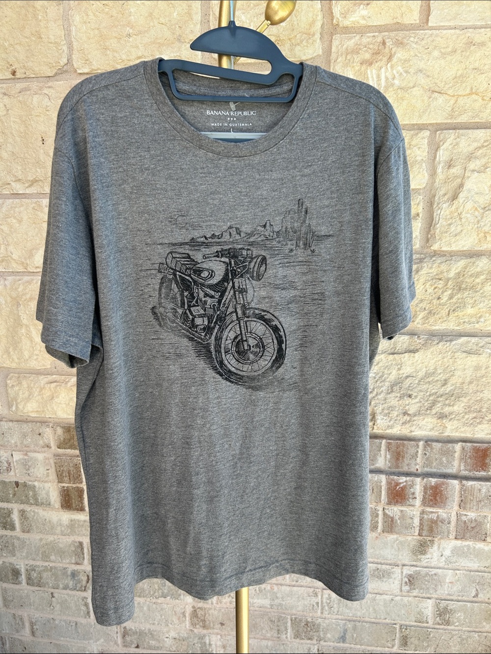 Banana Republic Charcoal Gray Motorcycle Graphic Tee Unisex Size: L